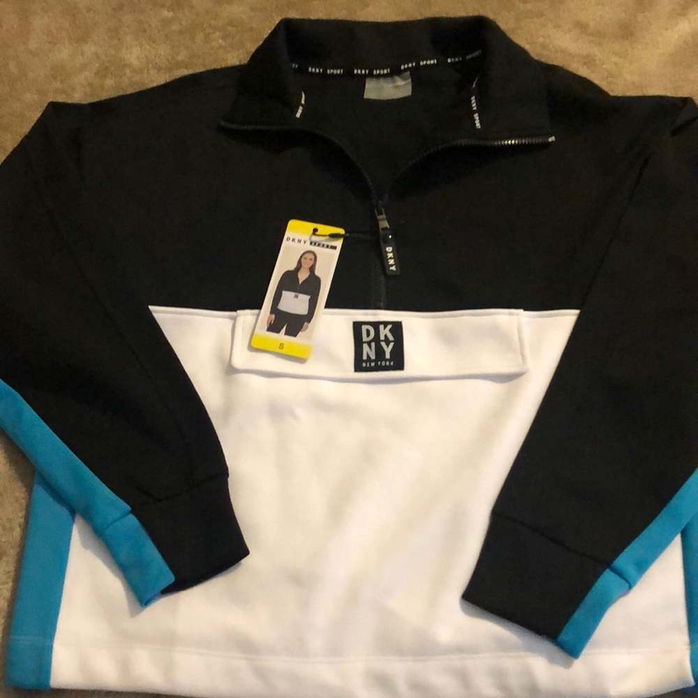 WOMENS DKNY PULLOVER NEW WITH TAGS